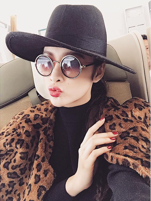 Facebook sao 10/12: Hà Hồ "khoe" ăn sắn dát vàng - 7