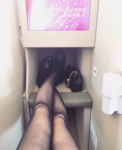 Facebook sao 10/12: Hà Hồ "khoe" ăn sắn dát vàng - 8