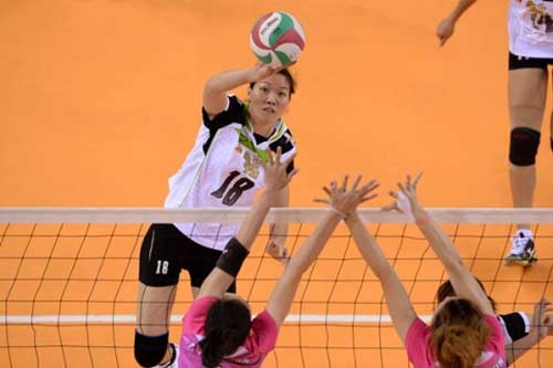 Tin thể thao HOT 10/12: Ngọc Hoa & CLB Thái vô địch lượt đi - 1