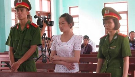 Vợ Tàng "Keangnam" xin lại nhà Hà Nội để cho con ăn học - 1