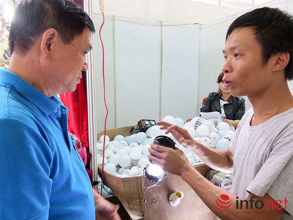 Đà Nẵng: Hàng Trung Quốc lại chui vào hội chợ hàng Việt! - 13