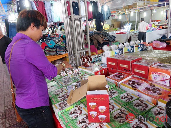 Đà Nẵng: Hàng Trung Quốc lại chui vào hội chợ hàng Việt! - 2