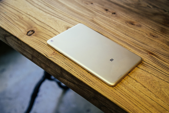 Hãng Xiaomi vừa ra mắt thị trường mẫu tablet mới có tên gọi Mi Pad 2 với thiết kế sang trọng, kèm cấu hình vô cùng ấn tượng.