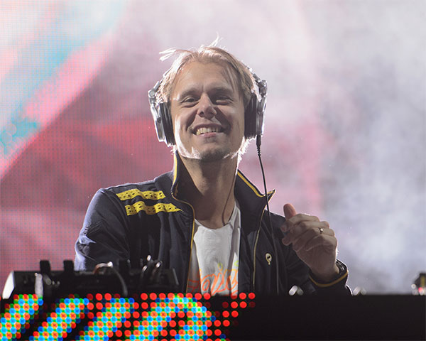 10 tỷ đồng cho một đêm diễn của DJ Armin tại Việt Nam - 1