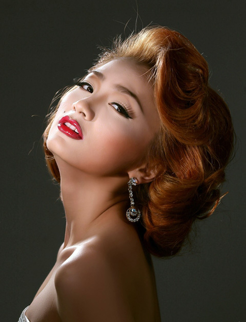 Những tạo hình "nhái" hoàn hảo của mỹ nhân Việt - 8