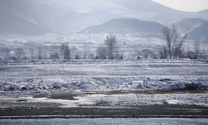 Ảnh: Cuộc sống mùa đông của người dân Triều Tiên - 13