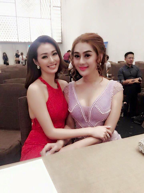 Facebook sao 14/12: Lộ ảnh con trai và 'bà xã' Tùng Dương - 9