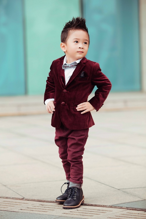 Con trai Ngô Kiến Huy ngày càng giống bố - 6