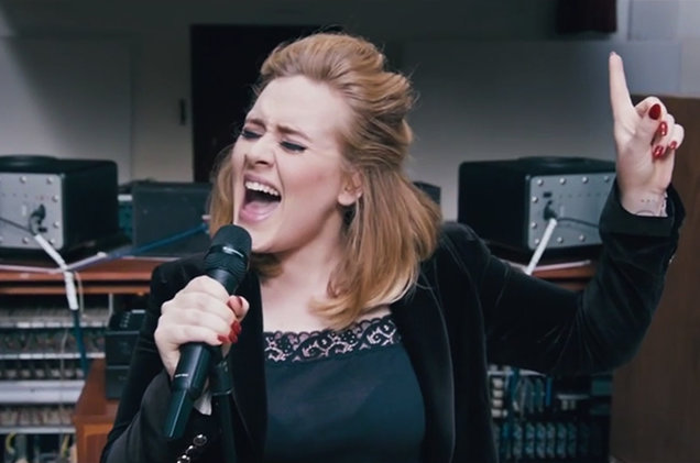 Thưởng thức ca khúc thứ 2 gây bão của Adele sau &#39;Hello&#39; - 1
