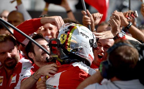 Nhìn lại F1 2015: Phong độ thất thường của Ferrari (P8) - 1