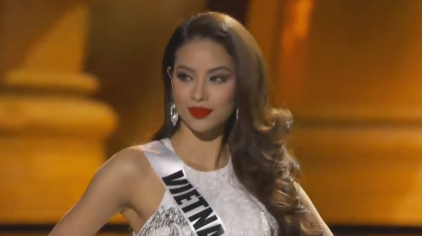 Phạm Hương quá gợi cảm tại bán kết Miss Universe 2015 - 21