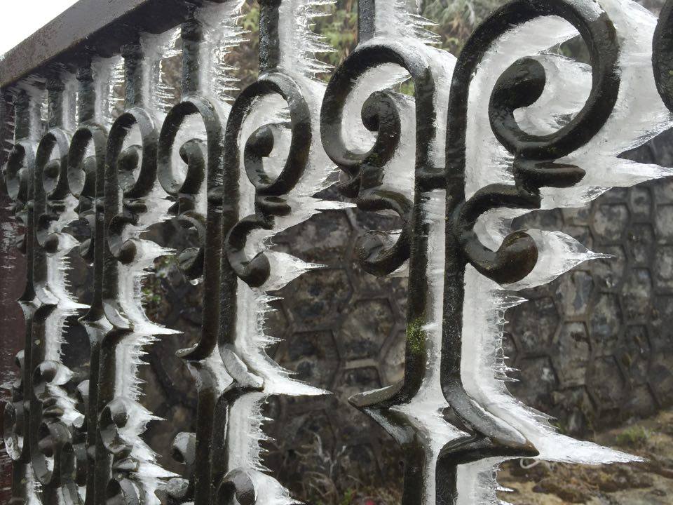 Sa Pa: Băng giá phủ kín đèo Ô Quý Hồ - 8