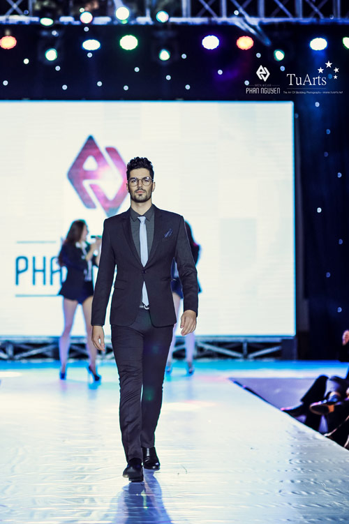 Thời trang Phan Nguyễn khác biệt tại Hanoi Fashion Week - 3