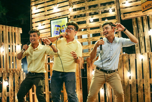 4 cách hiệu quả lôi kéo hội bạn thân họp mặt - 1