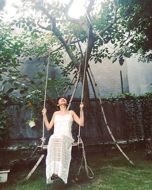 Facebook sao 18/12: Hà Hồ công khai bênh vực Phạm Hương - 5