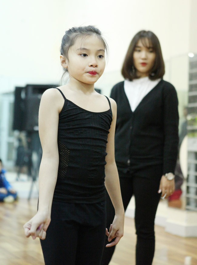 Cận cảnh khổ luyện của Á quân "Bước nhảy hoàn vũ nhí" - 13
