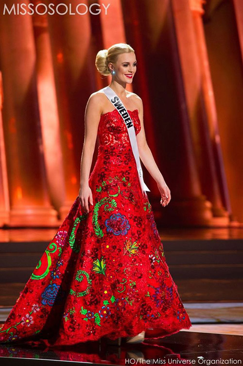 23 đôi môi nồng nàn 'đốt nóng' bán kết Hoa hậu Hoàn vũ - 5