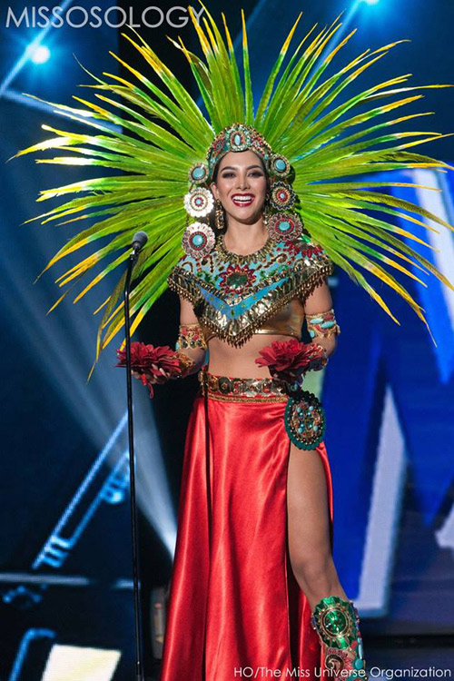 23 đôi môi nồng nàn 'đốt nóng' bán kết Hoa hậu Hoàn vũ - 15