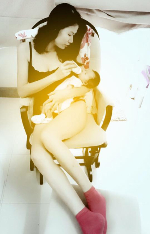 Facebook sao 21/12: Hồ Ngọc Hà an ủi Phạm Hương - 7