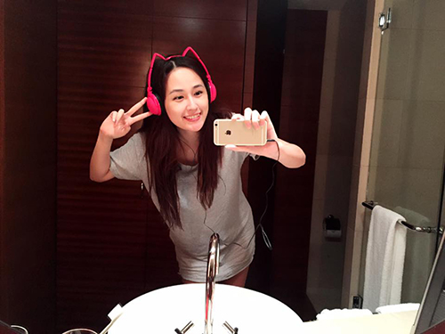 Facebook sao 21/12: Hồ Ngọc Hà an ủi Phạm Hương - 11