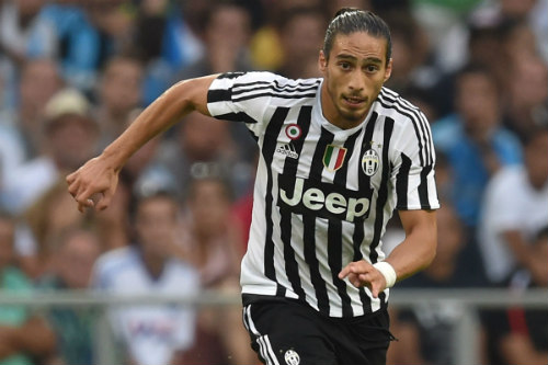 Tin HOT tối 21/12: 86% fan MU đòi sa thải Van Gaal - 2