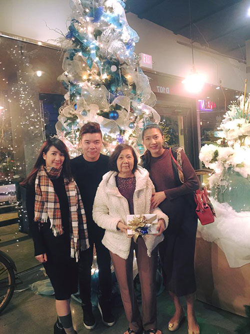 Facebook sao 22/12: Vân Trang khoe nhẫn kim cương 'khủng' - 4