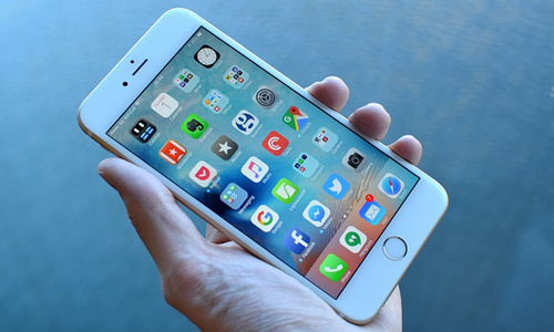 Nhìn lại những smartphone đình đám ra mắt năm qua - 2