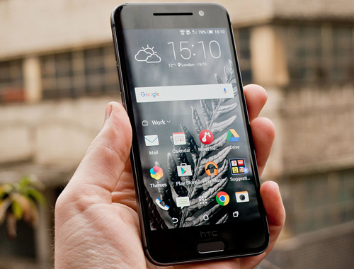 Nhìn lại những smartphone đình đám ra mắt năm qua - 6