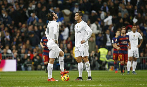 Real Madrid: Sân Bernabeu ngày càng “lạnh lẽo” - 1