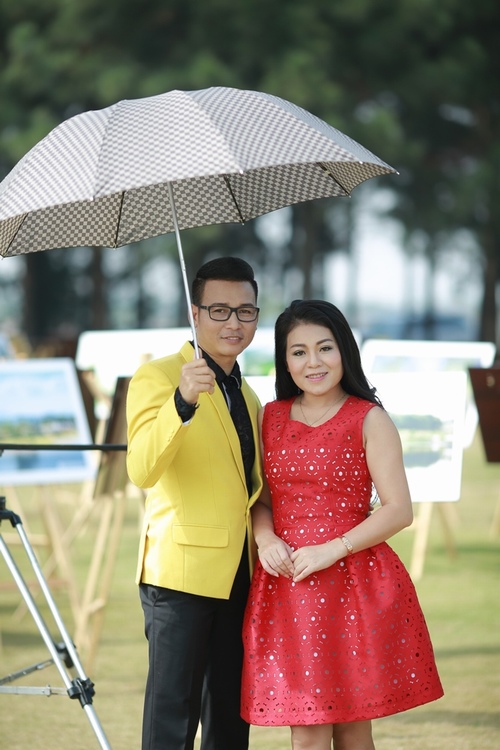 Anh Thơ mặc váy cưới ở độ tuổi 40 - 4