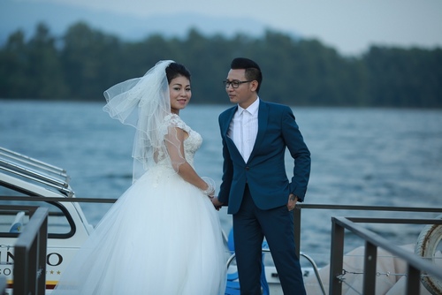 Anh Thơ mặc váy cưới ở độ tuổi 40 - 2