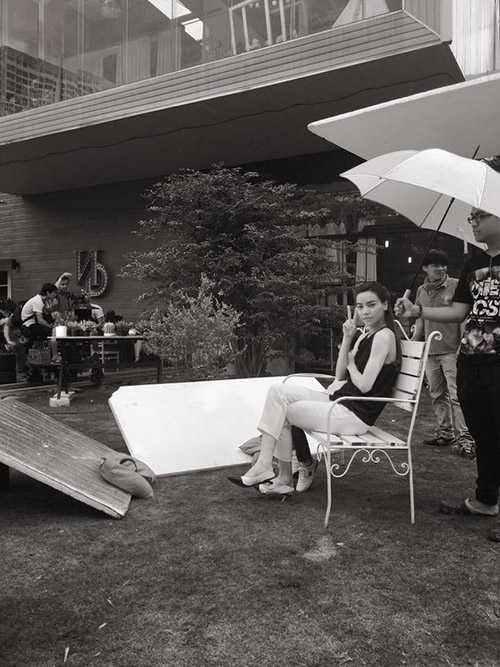 Facebook sao 23/12: Chai nước có ruồi, quả táo Bạch Tuyết - 9