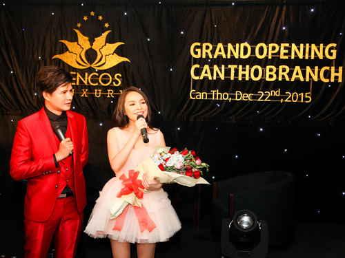 Việt Trinh, Anh Thư dự khai trương Dencos Luxury tại Cần Thơ - 8