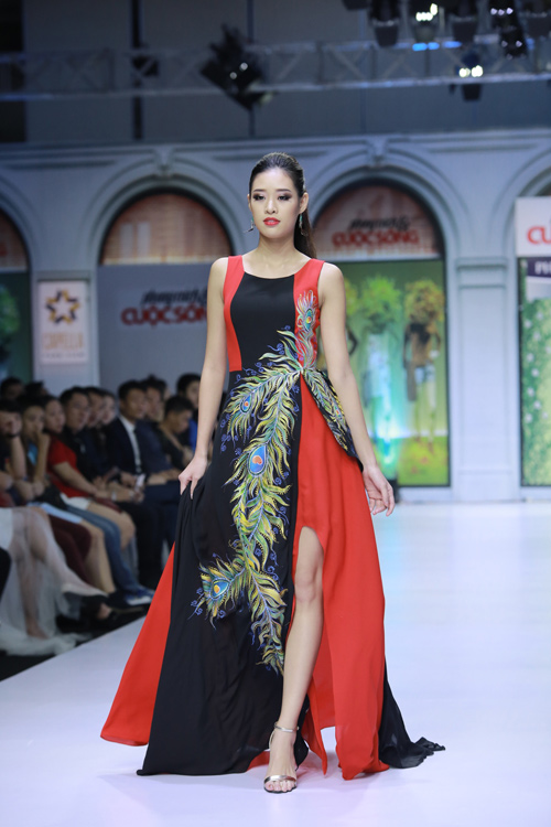 Trương Thị May liên tục làm mẫu kết màn - 5