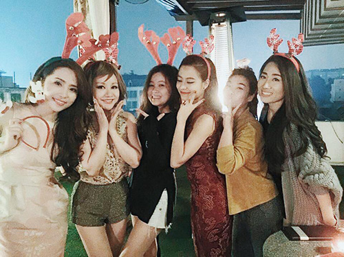 Facebook sao 25/12: Trấn Thành và 'hậu quả ăn chơi Noel' - 8