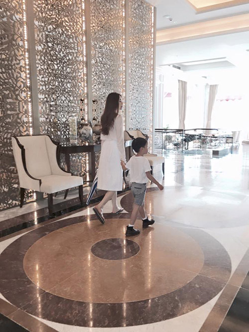 Facebook sao 25/12: Trấn Thành và 'hậu quả ăn chơi Noel' - 2