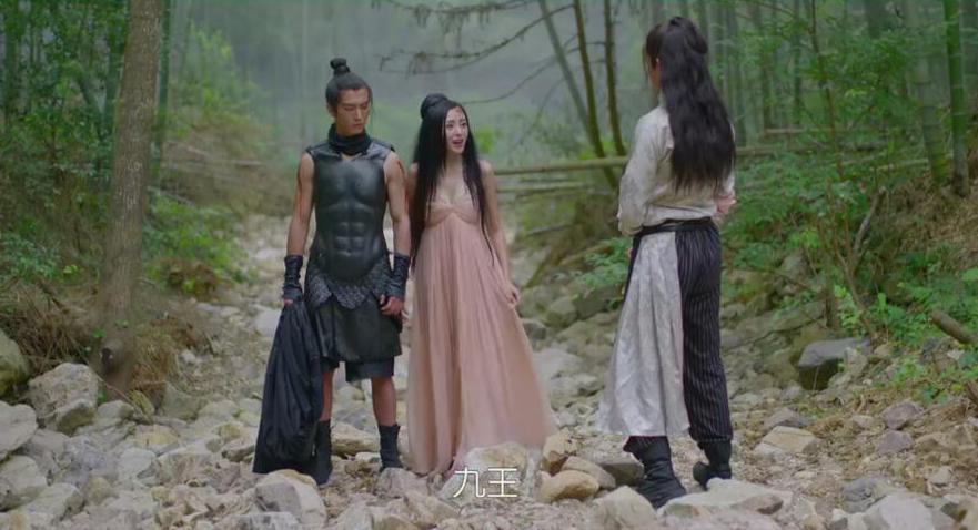 Bộ phim 'quái đản' hút hơn 100 triệu người xem - 12