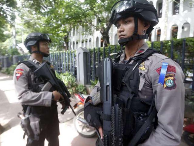 Indonesia bắt 2 kẻ khủng bố định tấn công dịp Tết dương - 1