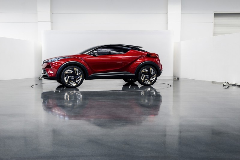 Toyota Scion C-HR dáng &#34;độc&#34; sắp trình làng - 6