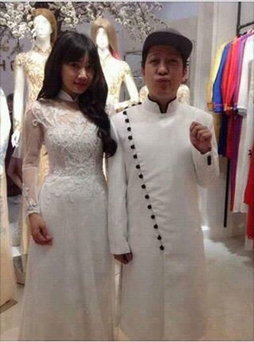 Facebook sao 26/12: Trường Giang, Nhã Phương thử áo cưới - 1