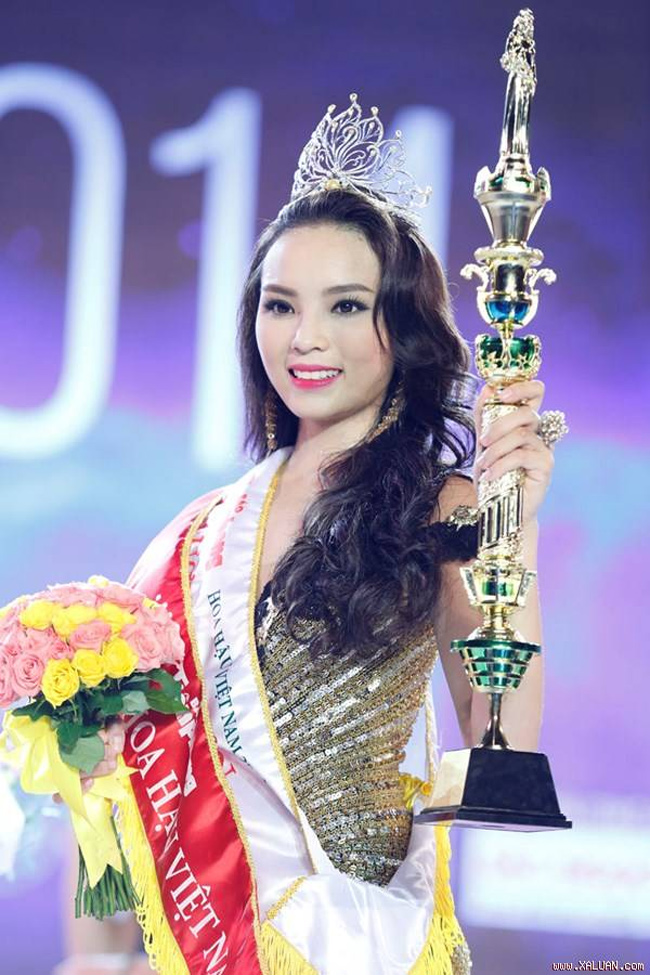 Nguyễn Cao Kỳ Duyên đăng quang Hoa hậu Việt Nam vào tháng12.2014 tại Phú Quốc. 