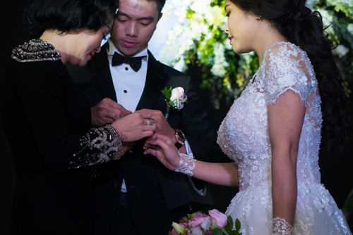 Ngắm trọn ảnh đám cưới cổ tích của 'ca nương' Kiều Anh - 9