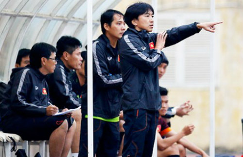 Đội U-23 Việt Nam: Một mình ông Miura chống lại tất cả - 1