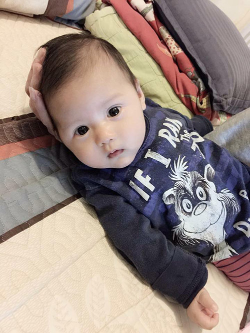 Facebook sao 28/12: Hà Hồ hẹn hò với bạn trai đại gia - 9