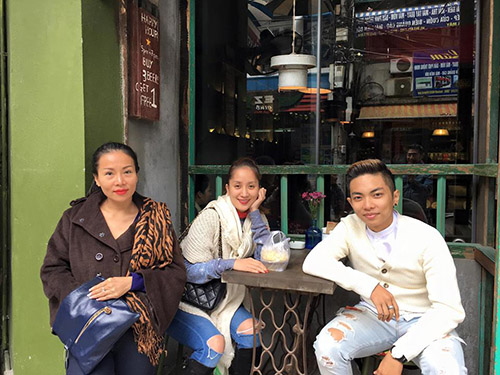 Facebook sao 28/12: Hà Hồ hẹn hò với bạn trai đại gia - 3