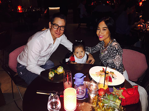 Facebook sao 28/12: Hà Hồ hẹn hò với bạn trai đại gia - 7