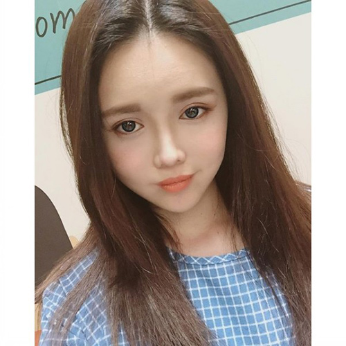 Mỹ nhân Singapore bị la ó vì “dao kéo” sớm sau sinh - 10