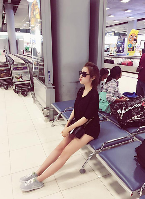 Facebook sao 28/12: Hà Hồ hẹn hò với bạn trai đại gia - 7