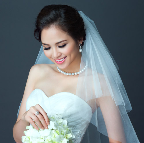 Sang trọng, may mắn với ngọc trai South Sea trắng - 1