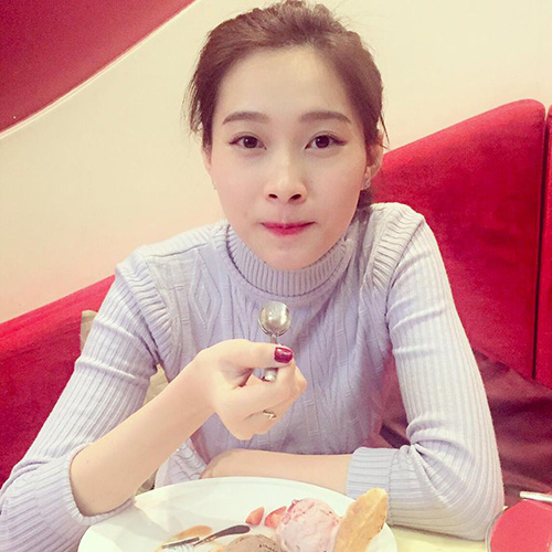 Facebook sao 30/12: Hiệp Gà khoe clip hôn bạn gái mới - 10